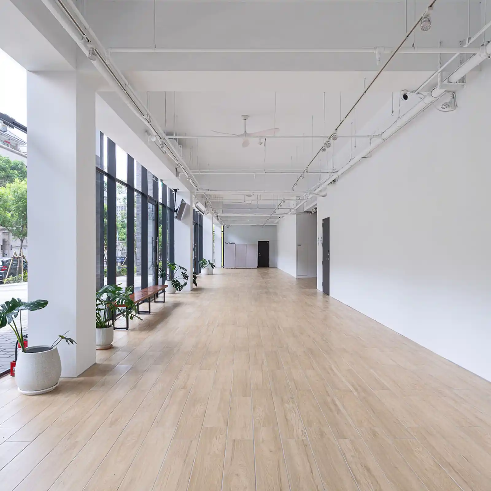 站前館-藝文展間 (藝牆)